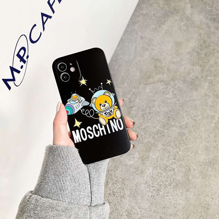 moschino iPhone 13Pro保護ケース可愛い
